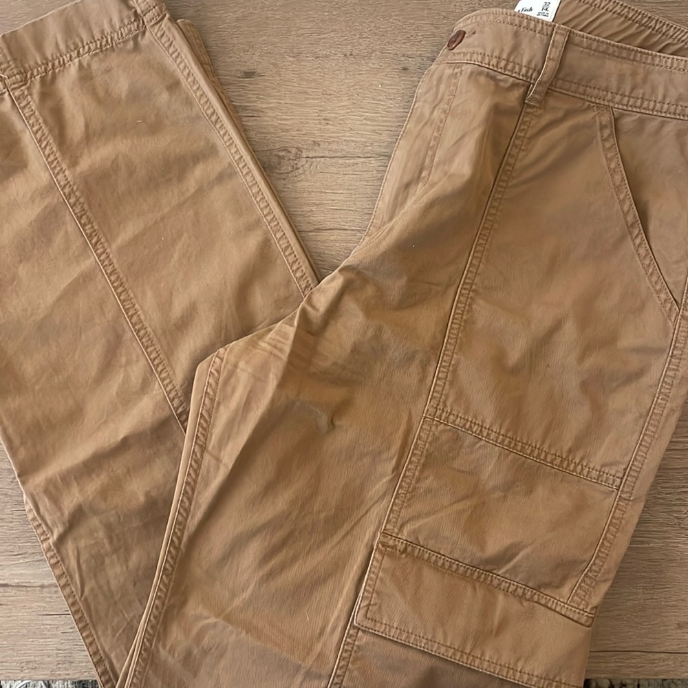 Abercrombie & Fitch Women's Relaxed Utility Pant
BROWN Size 14/32